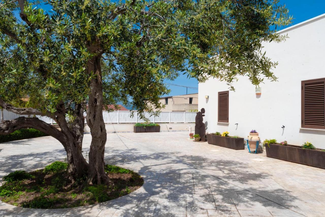 Villa Con Piscina Alcamo Marina Exterior foto